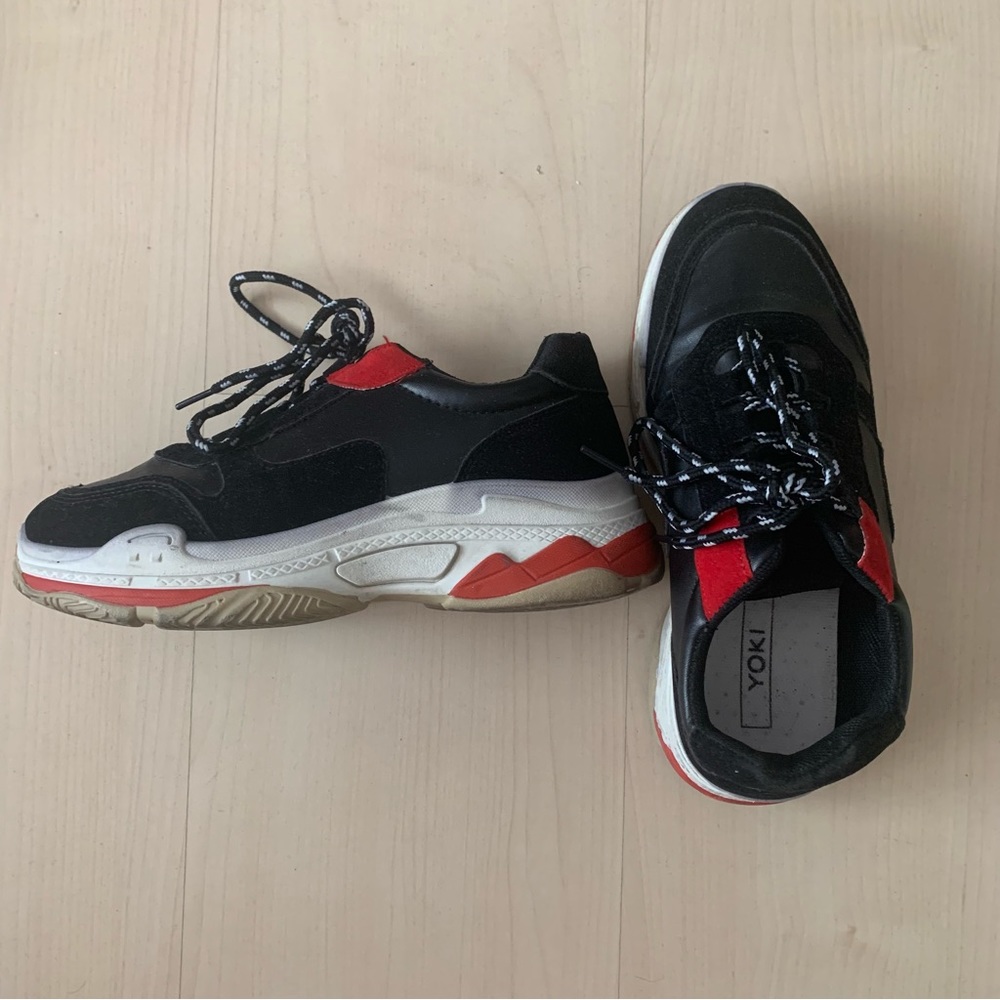 Yoki Women’s Sneakers